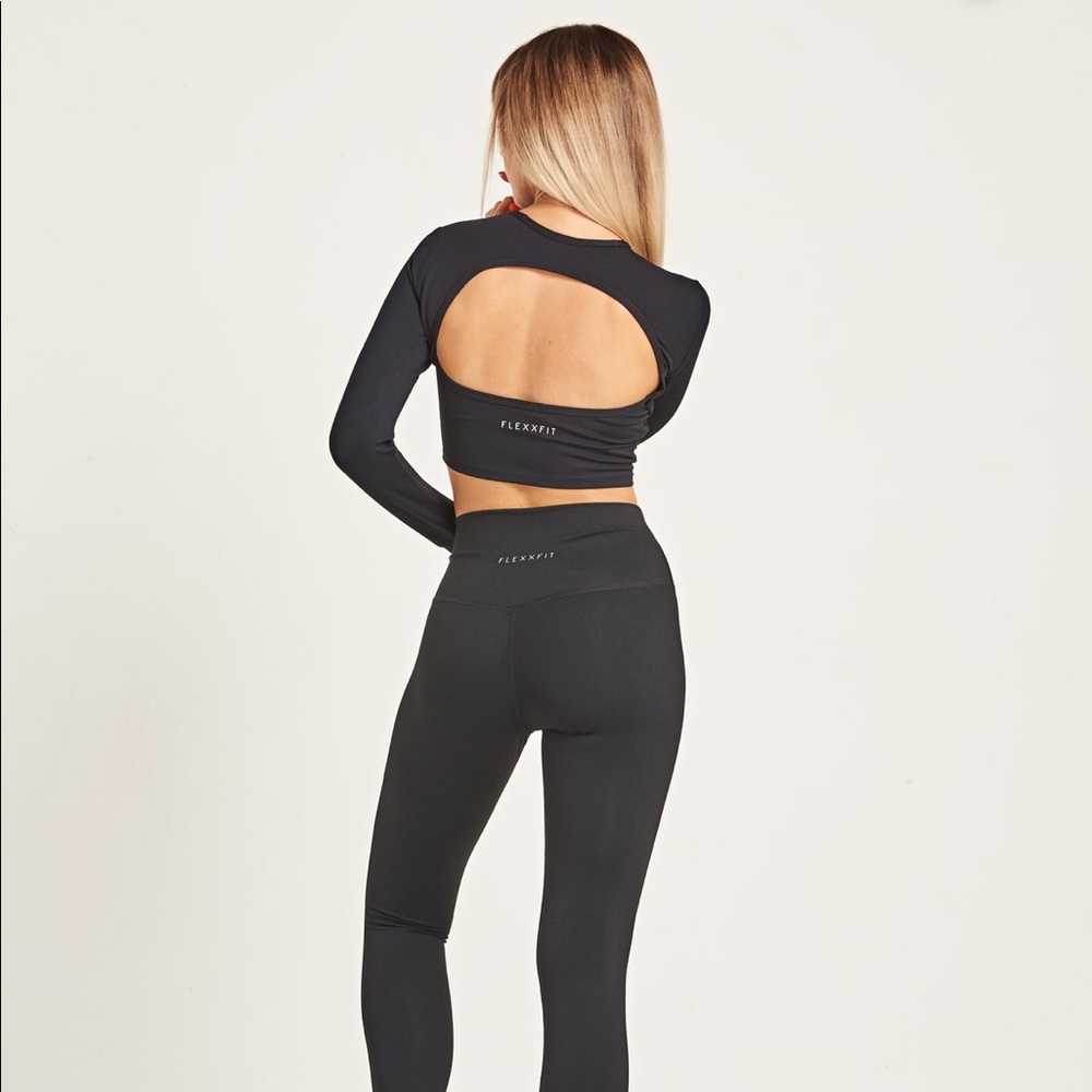 Flexxfit cropped long sleeve